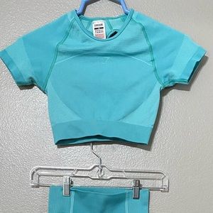 Gymshark ultra seemless crop top and leggings